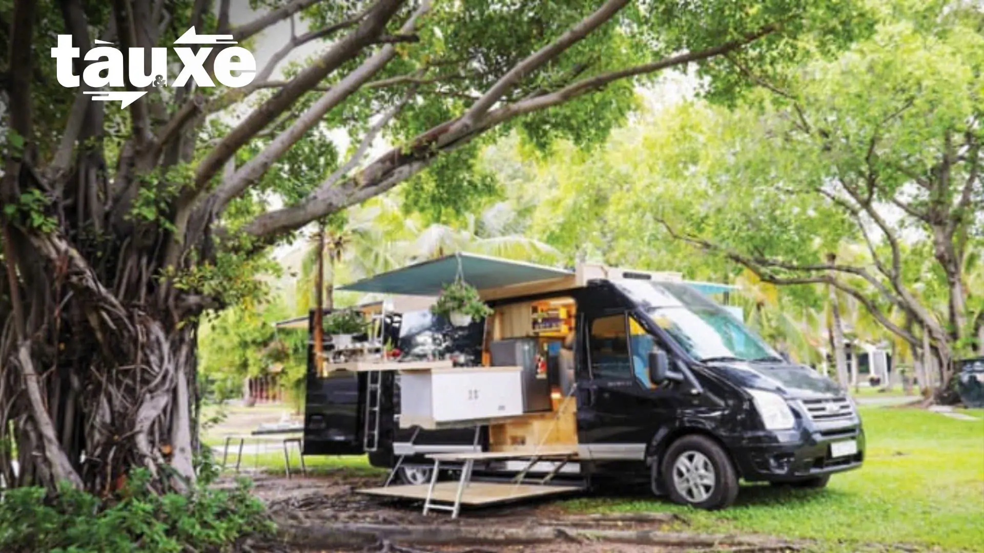 Mobilehome thiết kế như thế nào để phục vụ người mê xê dịch? | Bản tin Tàu và Xe | 01/01/2026